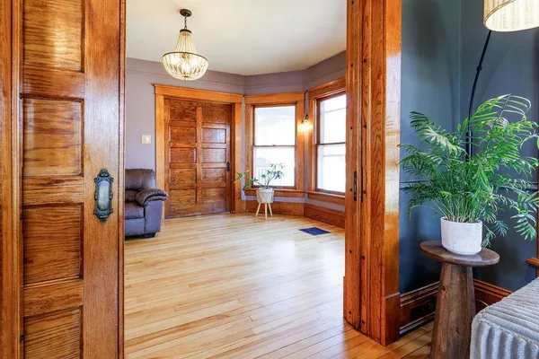 $239,900 | 121 North 5th Street, Montevideo, MN 56265
