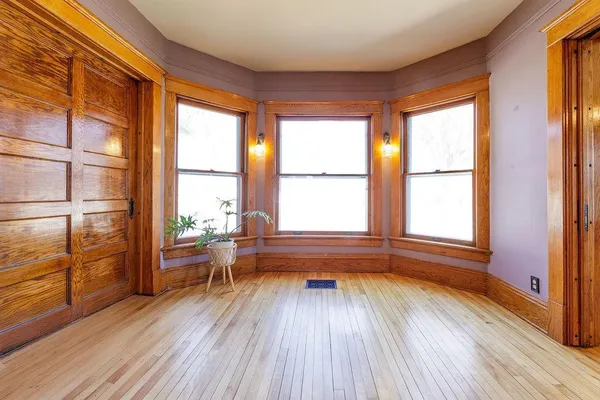 $275,000 | 121 North 5th Street, Montevideo, MN 56265