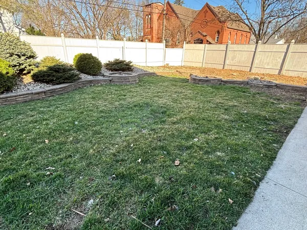 $275,000 | 121 North 5th Street, Montevideo, MN 56265