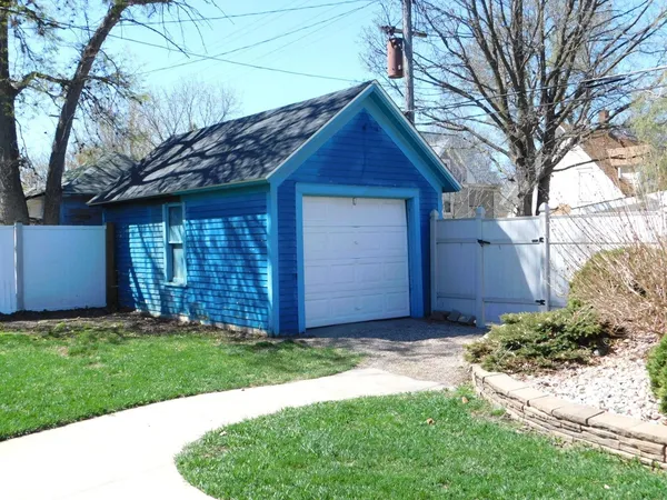 $239,900 | 121 North 5th Street, Montevideo, MN 56265