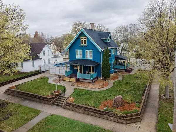 $239,900 | 121 North 5th Street, Montevideo, MN 56265