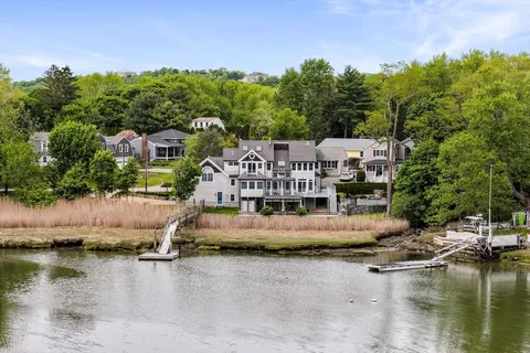 $2,200,000 | 35 Doty Avenue, Danvers, MA 01923