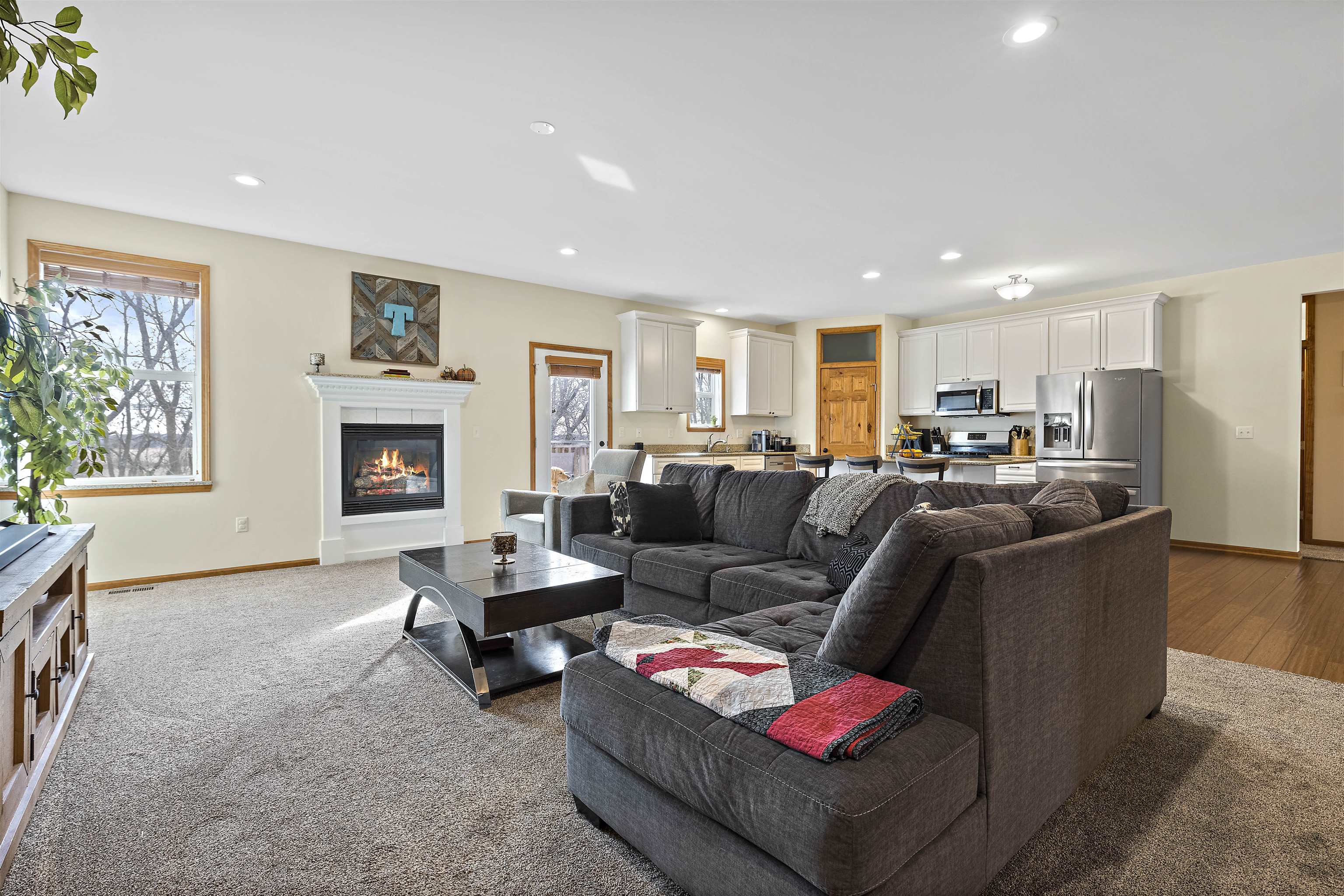 9893 Lismore Road Roscoe, IL 61073 - Photo 8 of 25 Gallery Image 8
