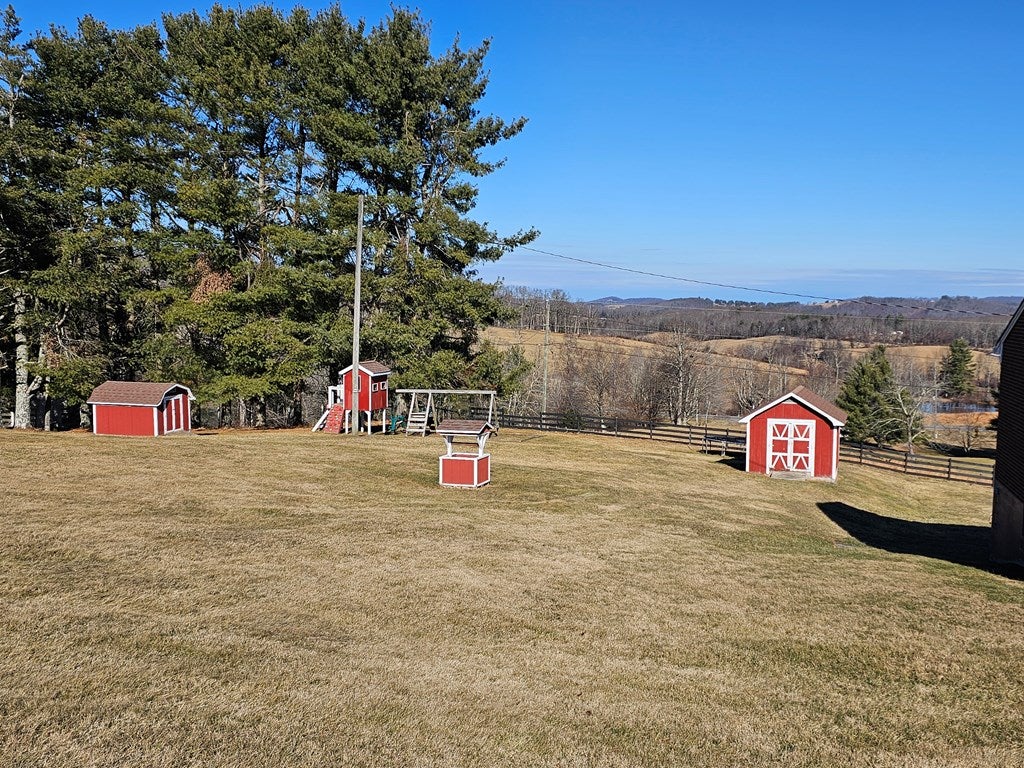 250 Cockerham Loop Galax, VA 24333 - Photo 21 of 22 Gallery Image 21