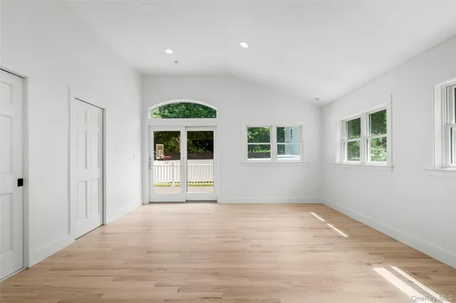 $699,000 | 324 Tuxedo Place, Hawthorne, NY 10532