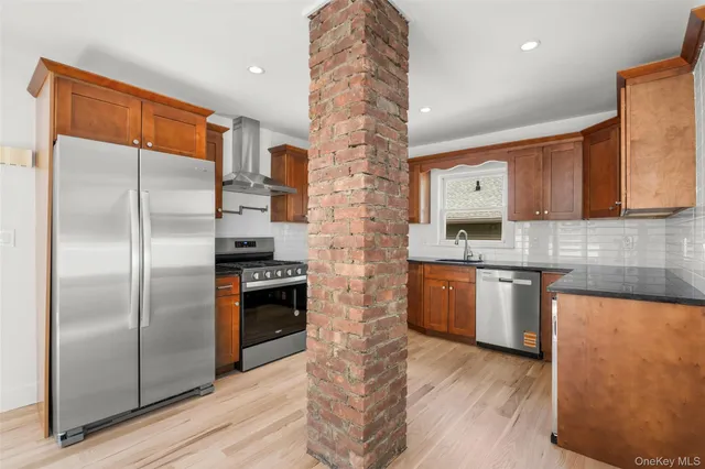 $699,000 | 324 Tuxedo Place, Hawthorne, NY 10532