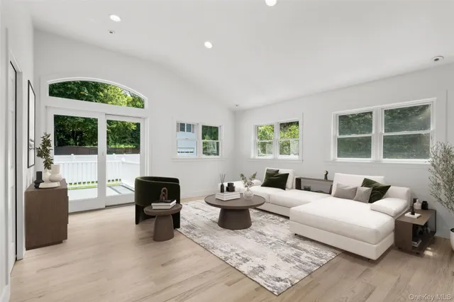 $699,000 | 324 Tuxedo Place, Hawthorne, NY 10532