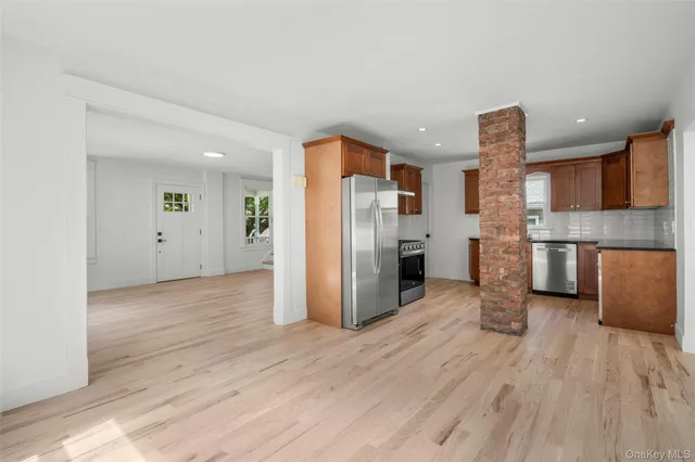 $699,000 | 324 Tuxedo Place, Hawthorne, NY 10532