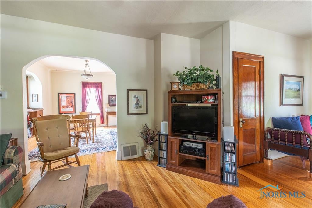 469 Eagle Point Road Rossford, OH 43460 - Photo 7 of 23 Gallery Image 7