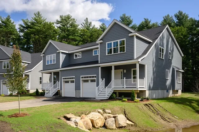 $739,000 | 12 Hayford Trail, Unit 17, Hanson, MA 02341