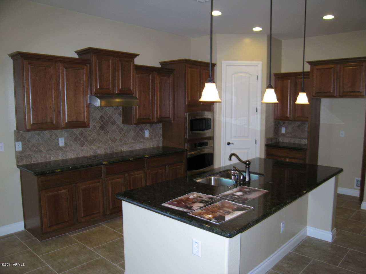 2916 East Blue Sage Road Gilbert, AZ 85297 - Photo 11 of 19 Kitchen