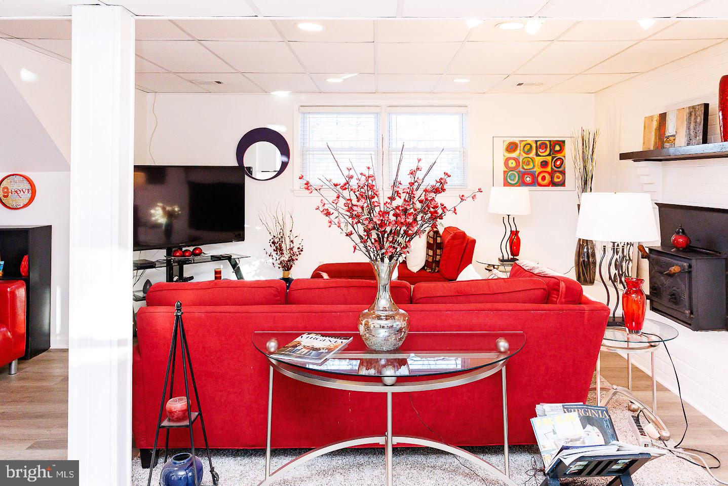 7286 Earlys Road Warrenton, VA 20187 - Photo 11 of 23 Family room