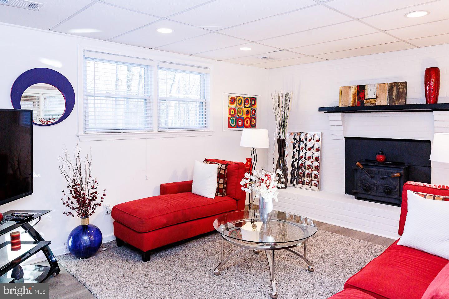 7286 Earlys Road Warrenton, VA 20187 - Photo 12 of 23 Family room w/wood stove