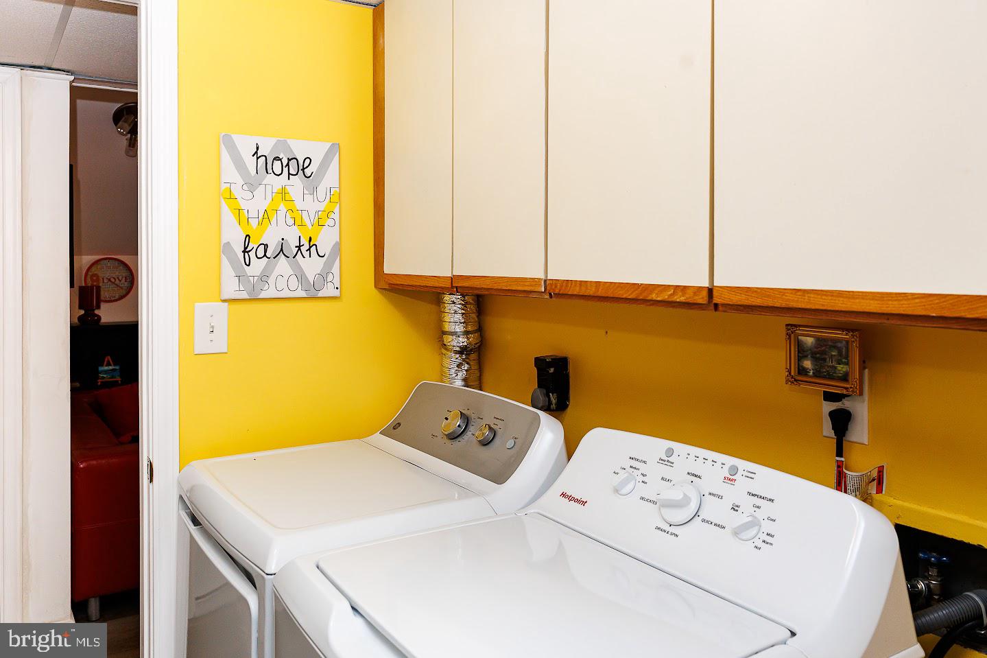 7286 Earlys Road Warrenton, VA 20187 - Photo 19 of 25 a utility room with a window