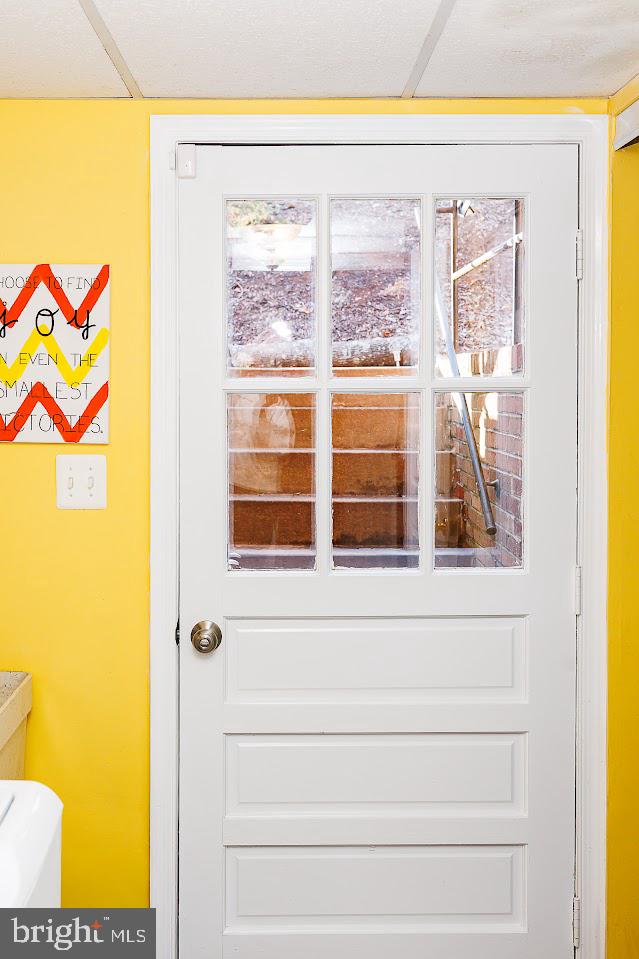 7286 Earlys Road Warrenton, VA 20187 - Photo 24 of 25 a view of front door