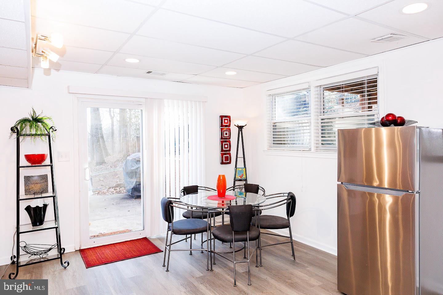 7286 Earlys Road Warrenton, VA 20187 - Photo 9 of 23 Dinette area w/Brand new flooring