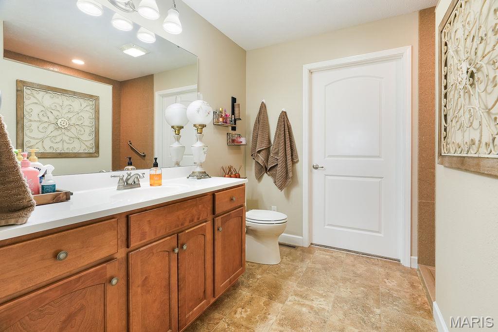 18074 West Oxford Road Staunton, IL 62088 - Photo 23 of 54