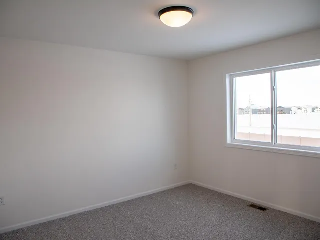 $340,147 | 2513 37th Avenue South, Moorhead, MN 56560