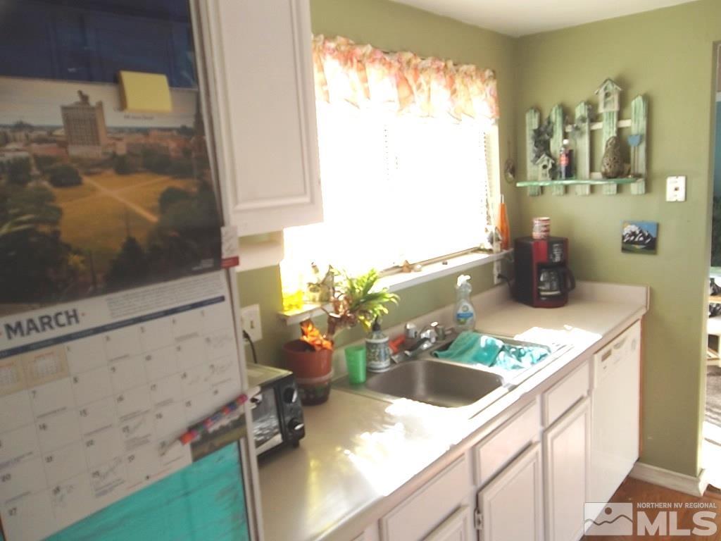 1215 Laredo Court Reno, NV 89503 - Photo 10 of 17 Photo 10