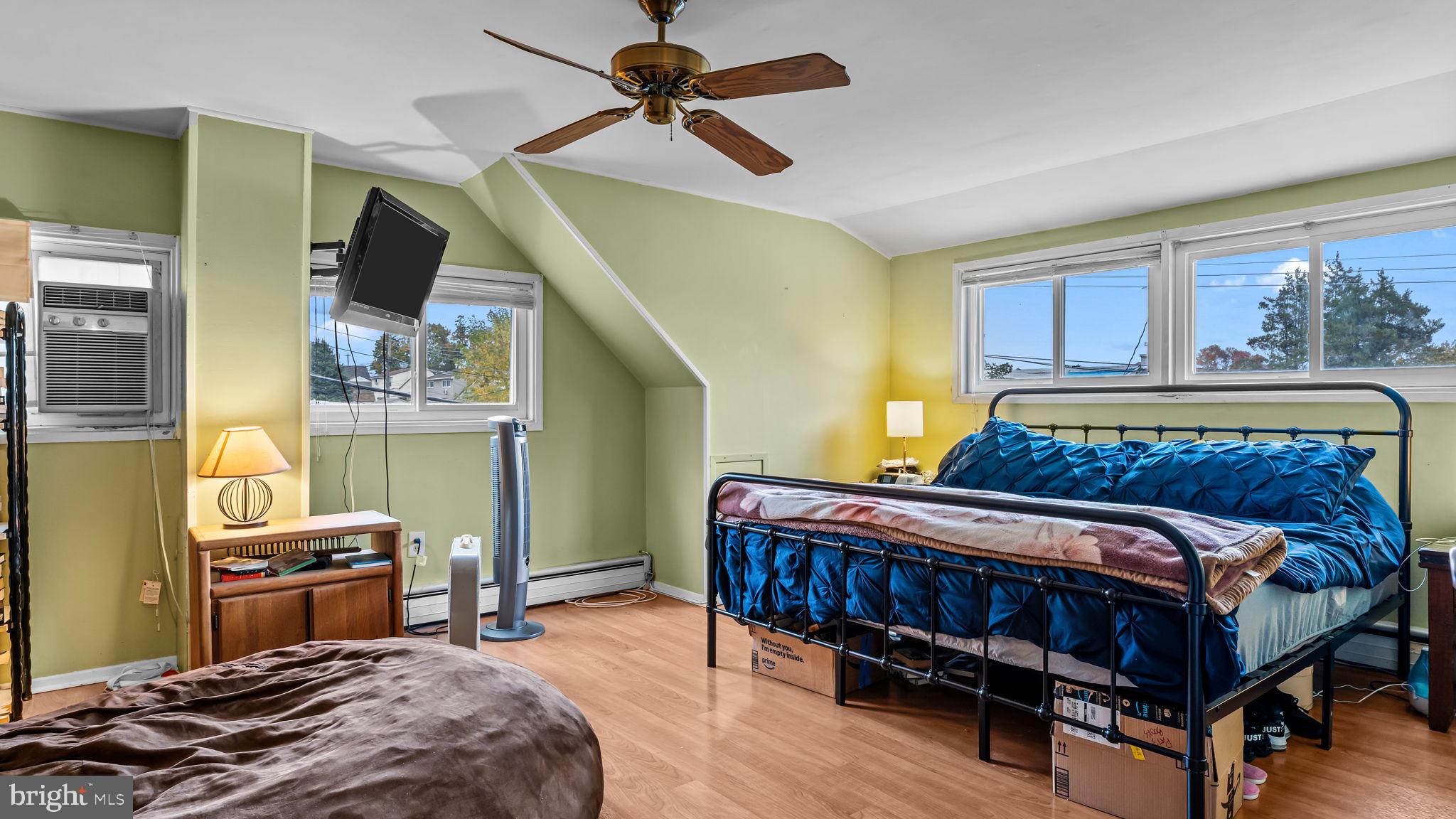 14 High Road Levittown, PA 19056 - Photo 17 of 33