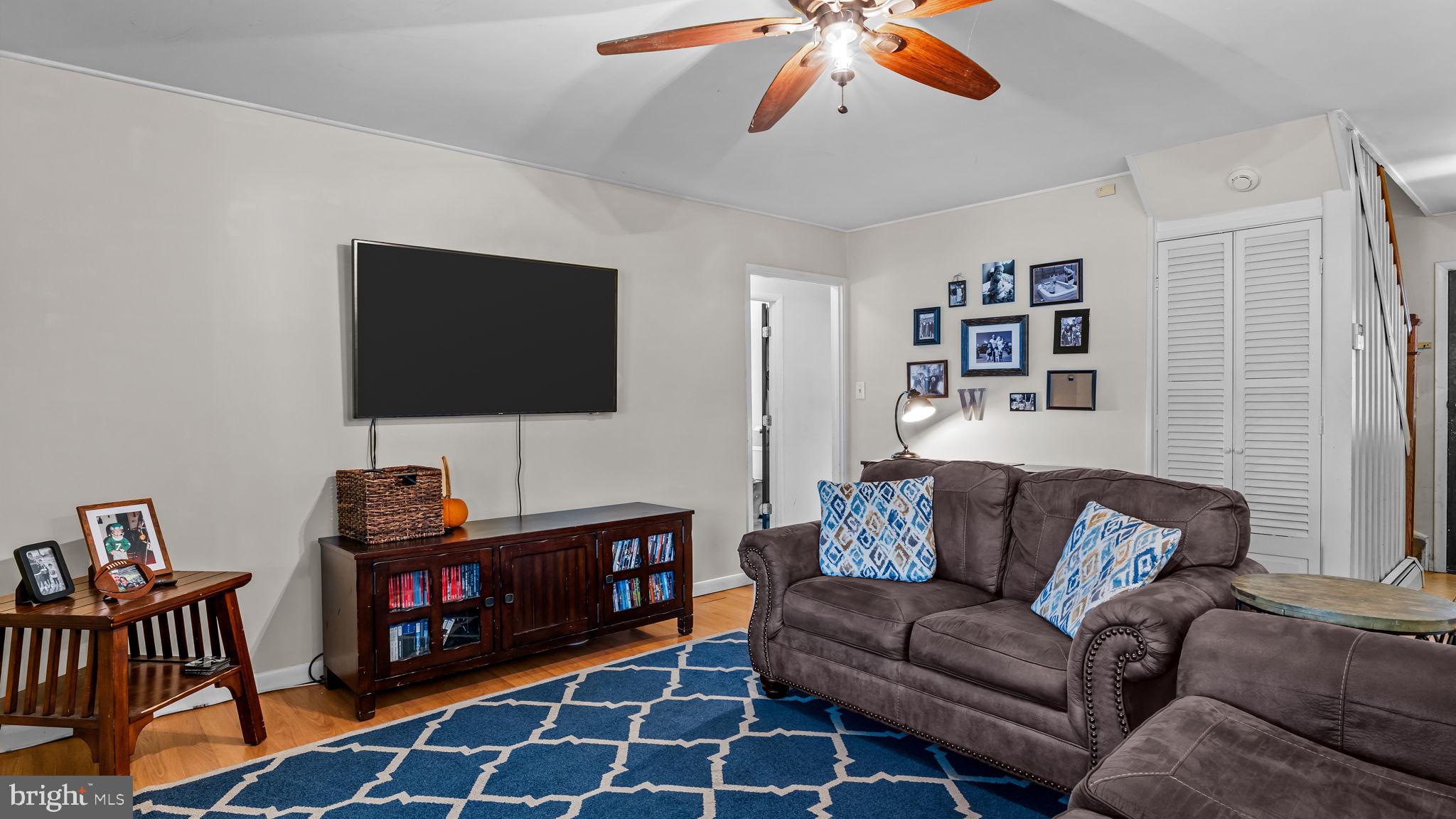 14 High Road Levittown, PA 19056 - Photo 5 of 33