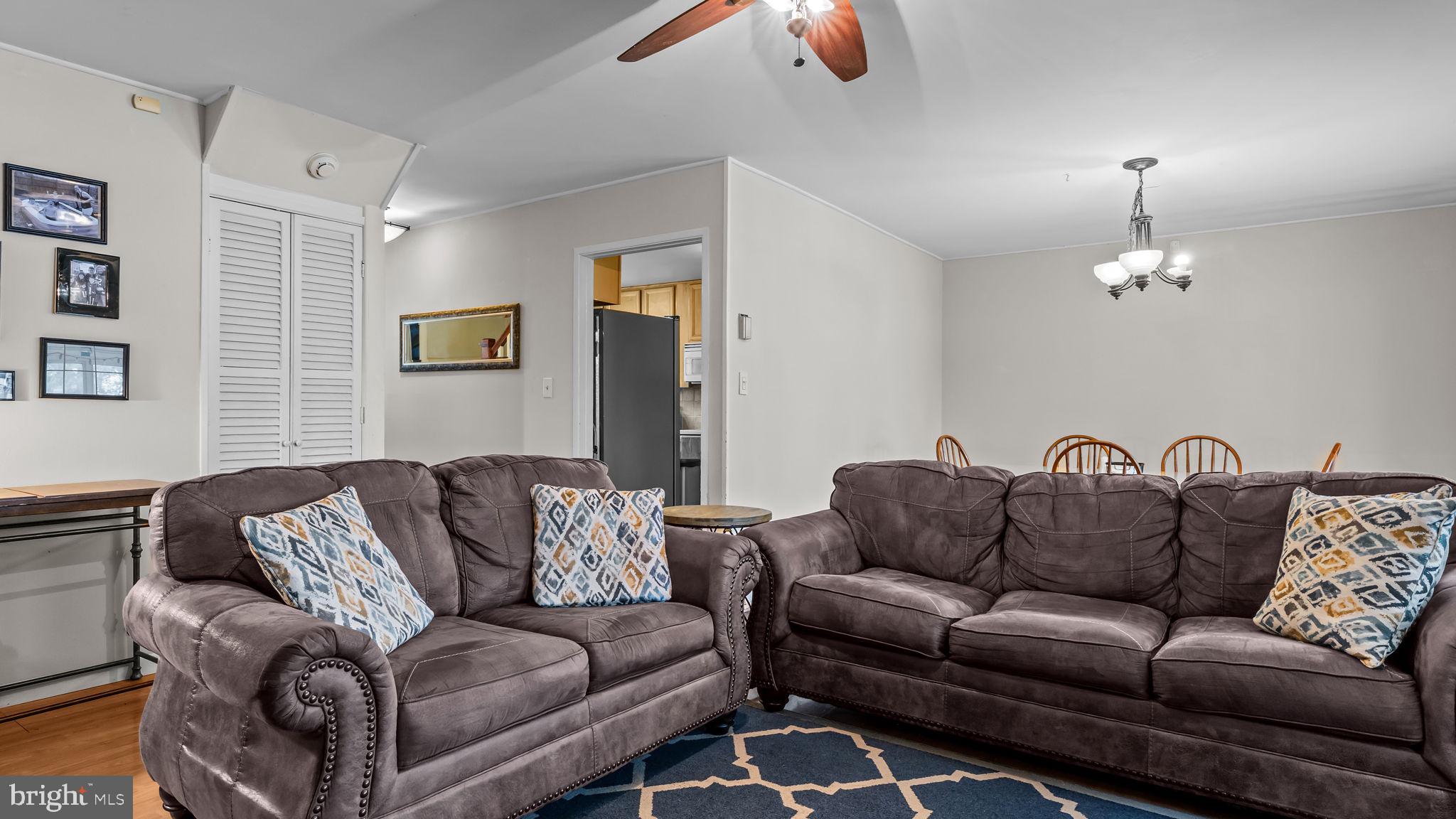 14 High Road Levittown, PA 19056 - Photo 8 of 33