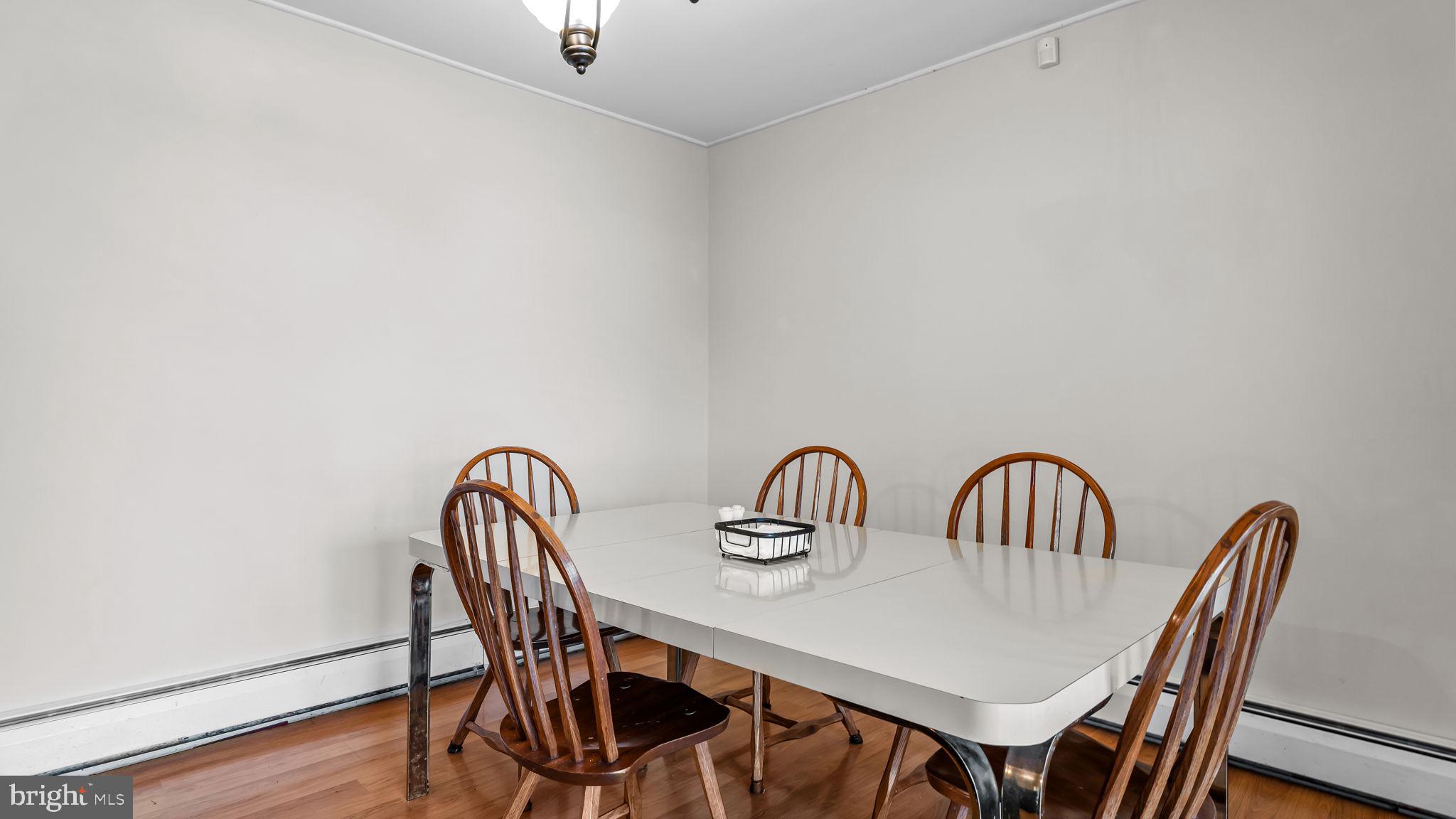 14 High Road Levittown, PA 19056 - Photo 10 of 33