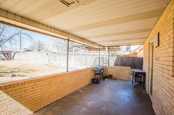 $199,000 | 73 Houston Road, Tulia, TX 79088