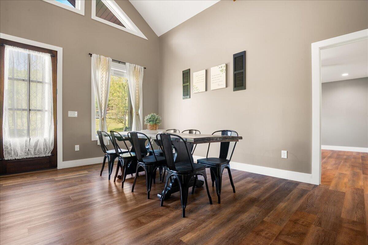 504 Wells Road Corbin, KY 40701 - Photo 29 of 46 08-Dining Area