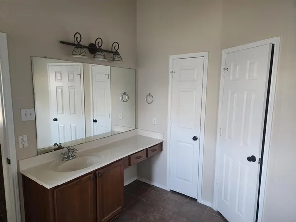 $2,875 | 5414 Old Blush Drive, Midlothian, TX 76065