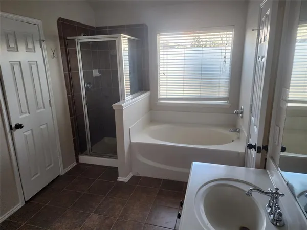 $2,875 | 5414 Old Blush Drive, Midlothian, TX 76065