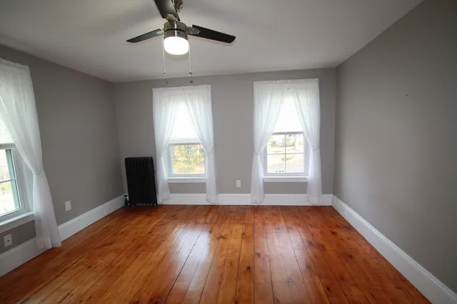 $2,100 | 33 Maple Street, Unit 2, Sterling, MA 01564