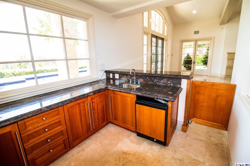 12801 Chalon Road Los Angeles, CA 90049 - Photo 22 of 77