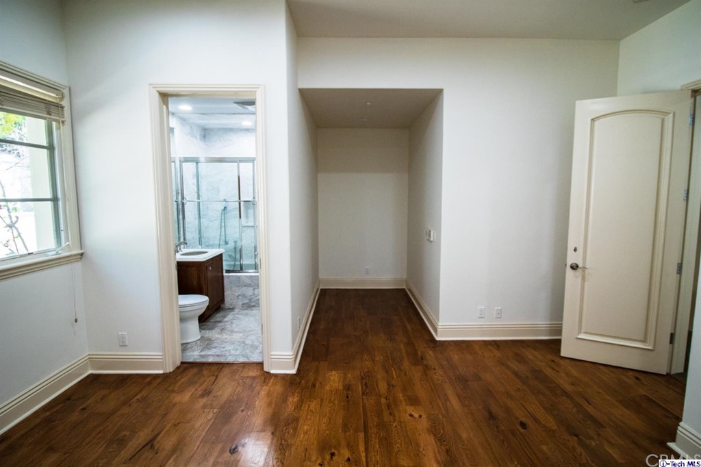 12801 Chalon Road Los Angeles, CA 90049 - Photo 28 of 77