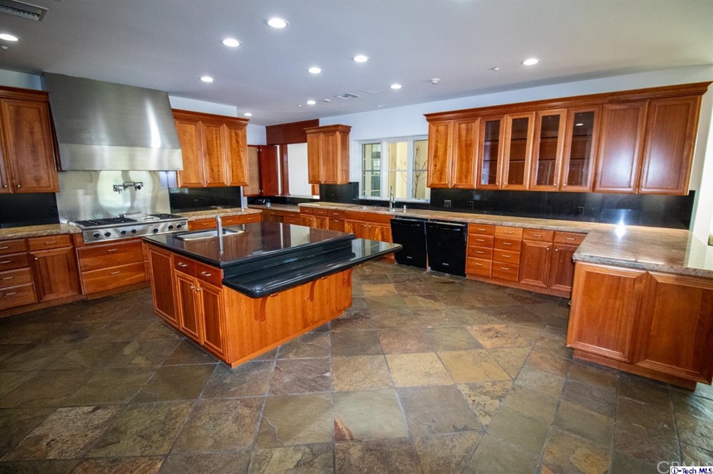 12801 Chalon Road Los Angeles, CA 90049 - Photo 7 of 77