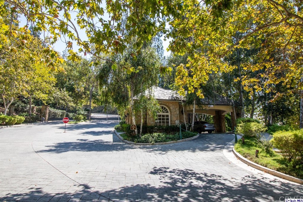 12801 Chalon Road Los Angeles, CA 90049 - Photo 77 of 77