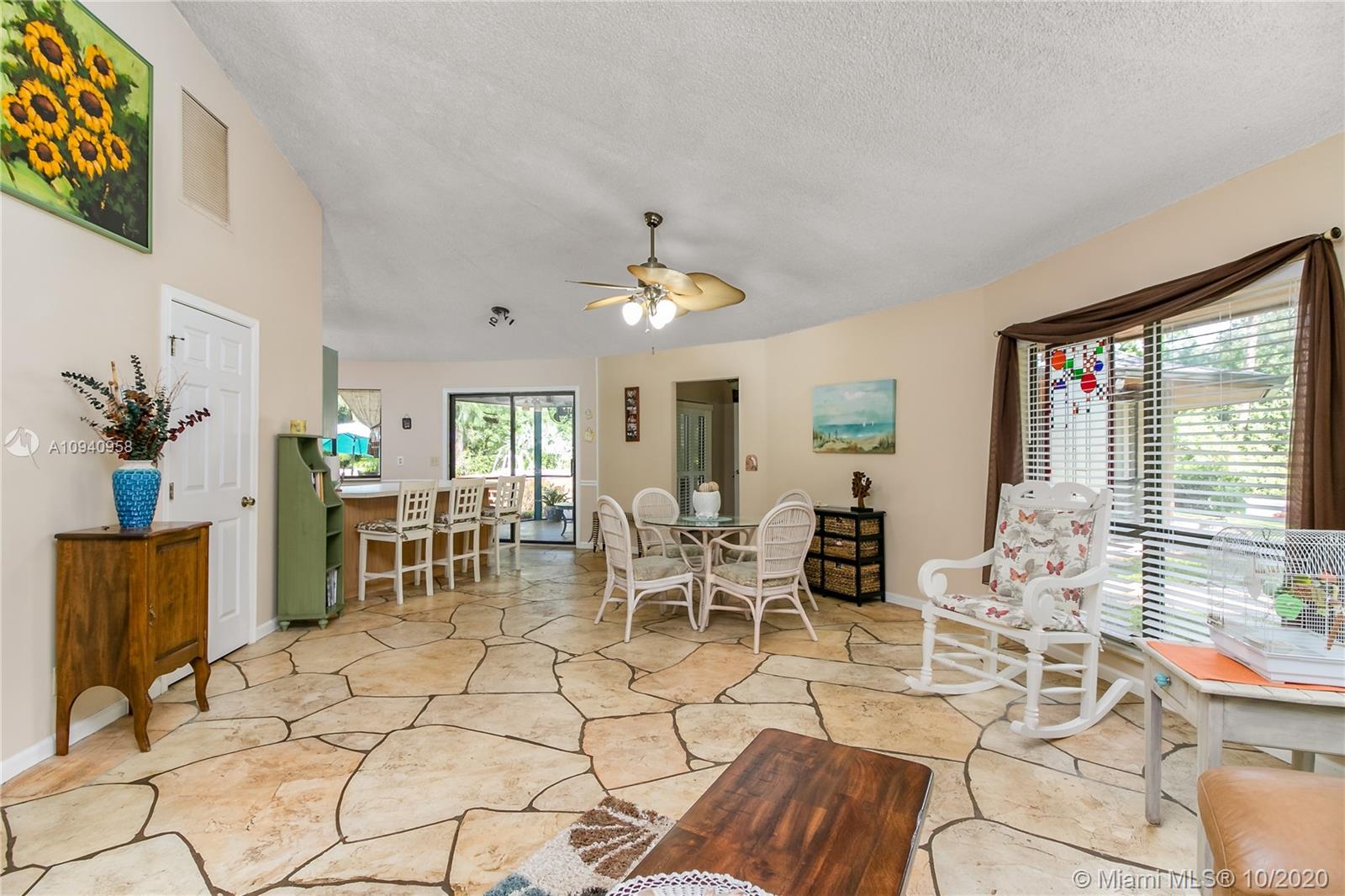 12843 165th Road North Jupiter, FL 33478 - Photo 14 of 38 Gallery Image 14