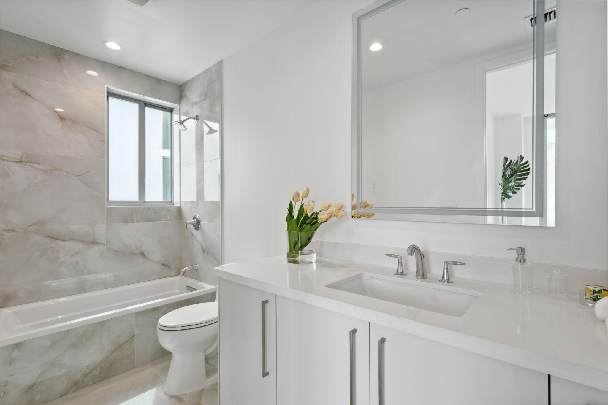 475 East Royal Palm Road, Unit 605 Boca Raton, FL 33432 - Photo 38 of 62 BATH