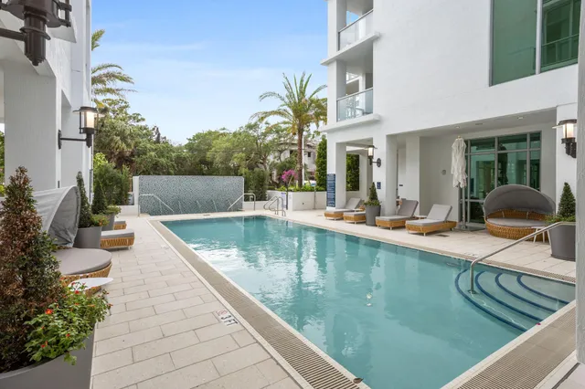 $3,250,000 | 475 East Royal Palm Road, Unit 605, Boca Raton, FL 33432