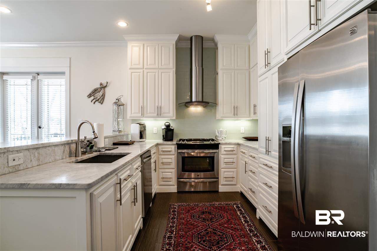 100 North Bancroft Street, Unit C1 Fairhope, AL 36532 - Photo 17 of 48