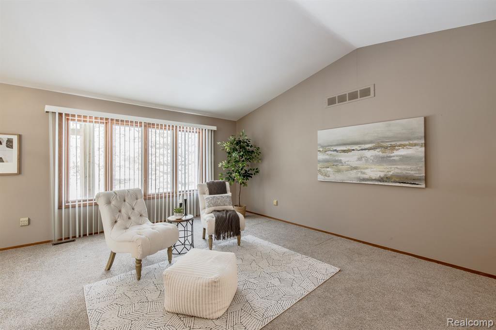 300 Prospect Drive Rochester Hills, MI 48307 - Photo 4 of 33