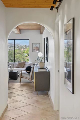 $1,199,000 | 974 Via Hillview, Fallbrook, CA 92028