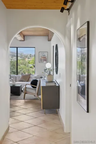 $1,199,000 | 974 Via Hillview, Fallbrook, CA 92028