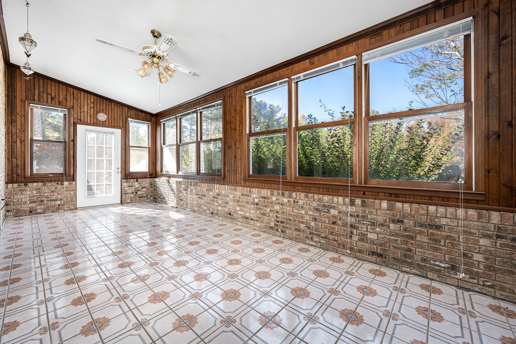 140 Motlow Road Tullahoma, TN 37388 - Photo 26 of 69 a view of an entryway