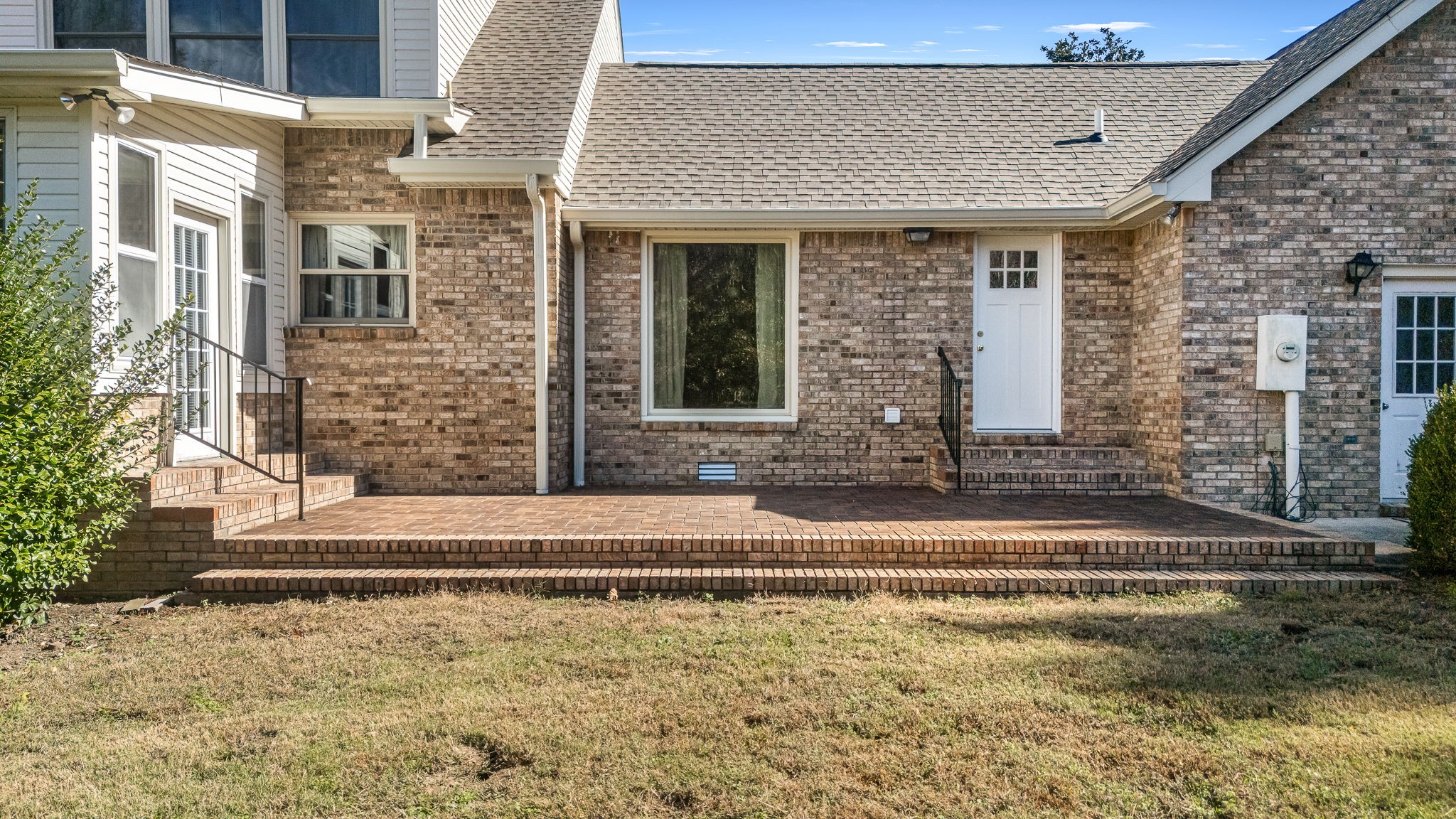 140 Motlow Road Tullahoma, TN 37388 - Photo 57 of 69 a front view of a house with a yard