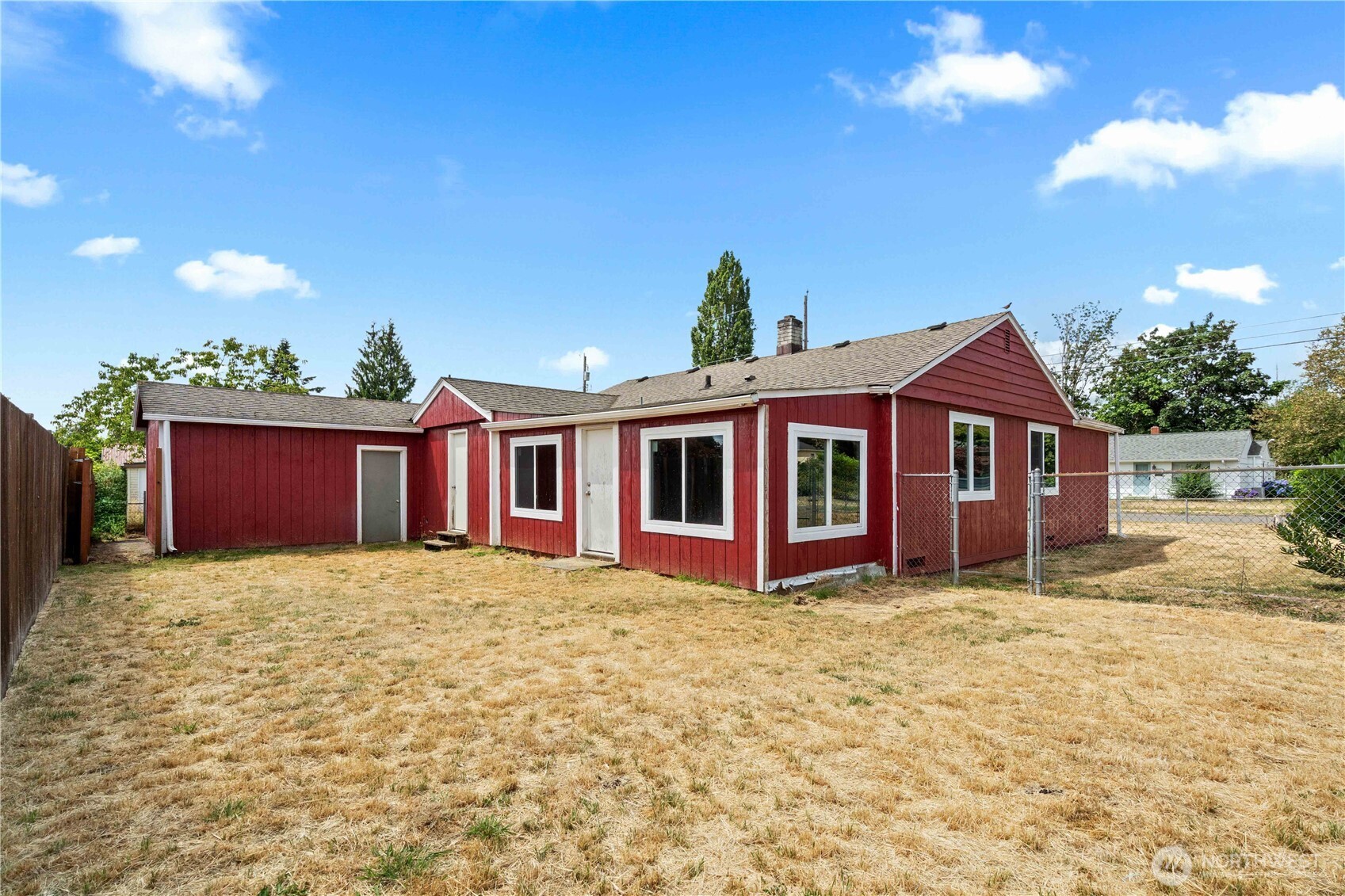 3236 Phillips Avenue Bremerton, WA 98310 - Photo 22 of 34