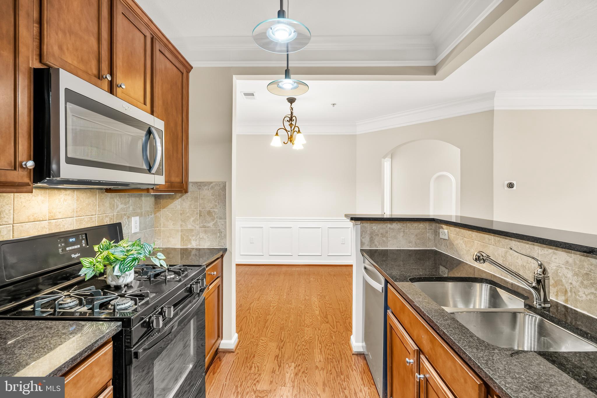514 Sunset View Terrace Southeast, Unit 207 Leesburg, VA 20175 - Photo 20 of 51