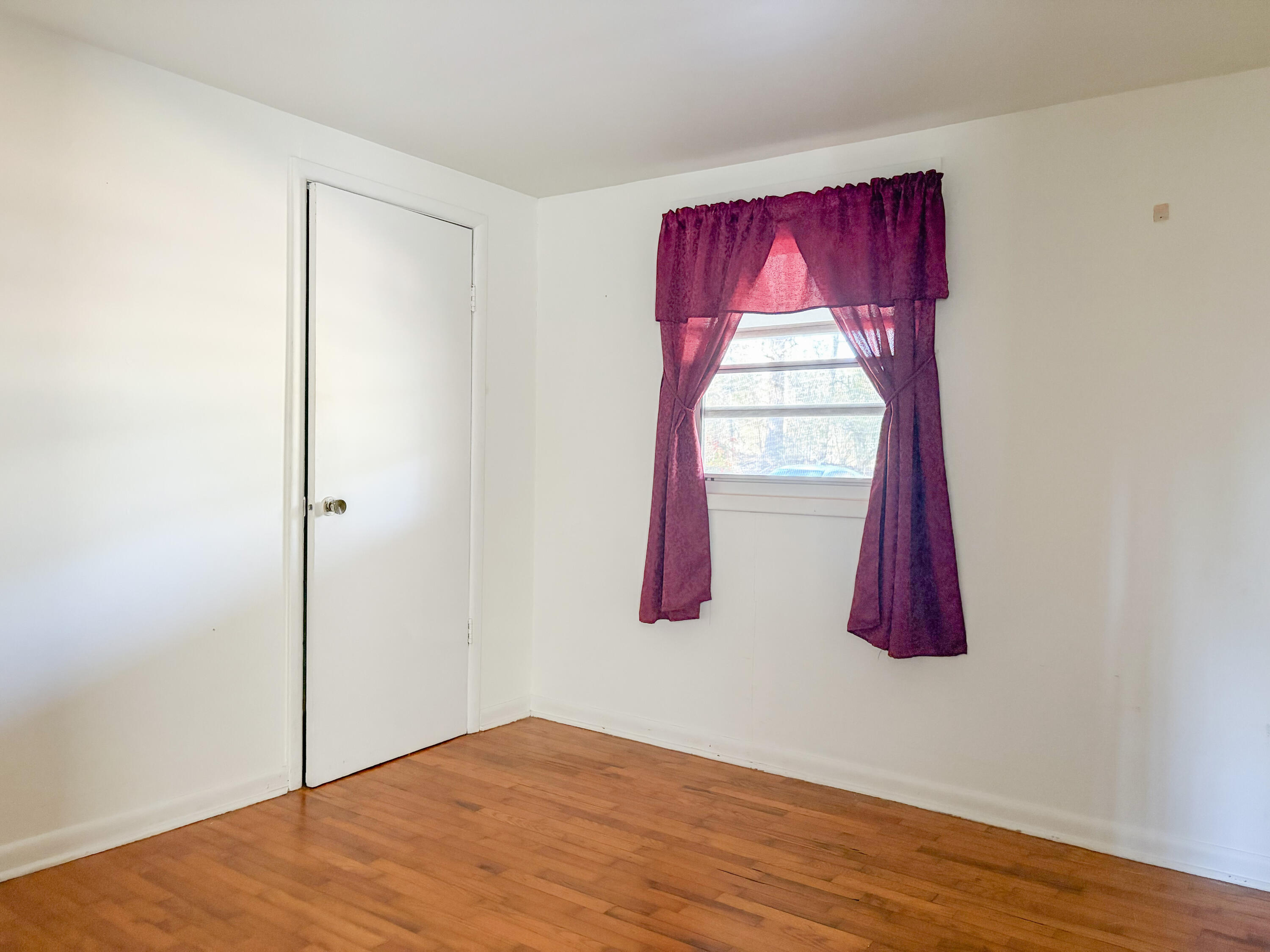 377 Pine Hill Road McDonald, TN 37353 - Photo 7 of 15 IMG_4373