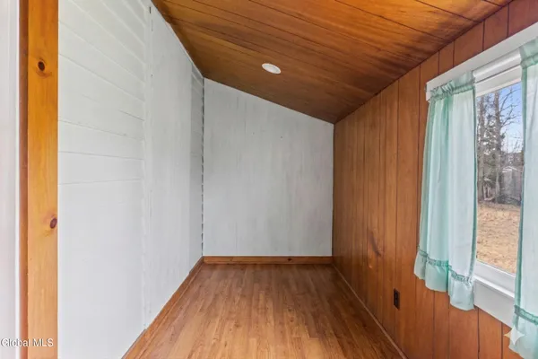 $199,900 | 691 Bridge Street, Bethlehem, NY 12158