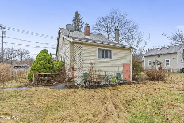 $199,900 | 691 Bridge Street, Bethlehem, NY 12158